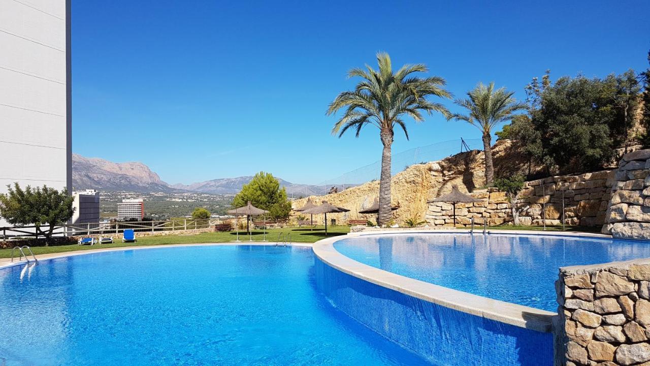 Highrise Apartment With Stunning Views From Private Balcony 85 Μπένιντορμ Εξωτερικό φωτογραφία