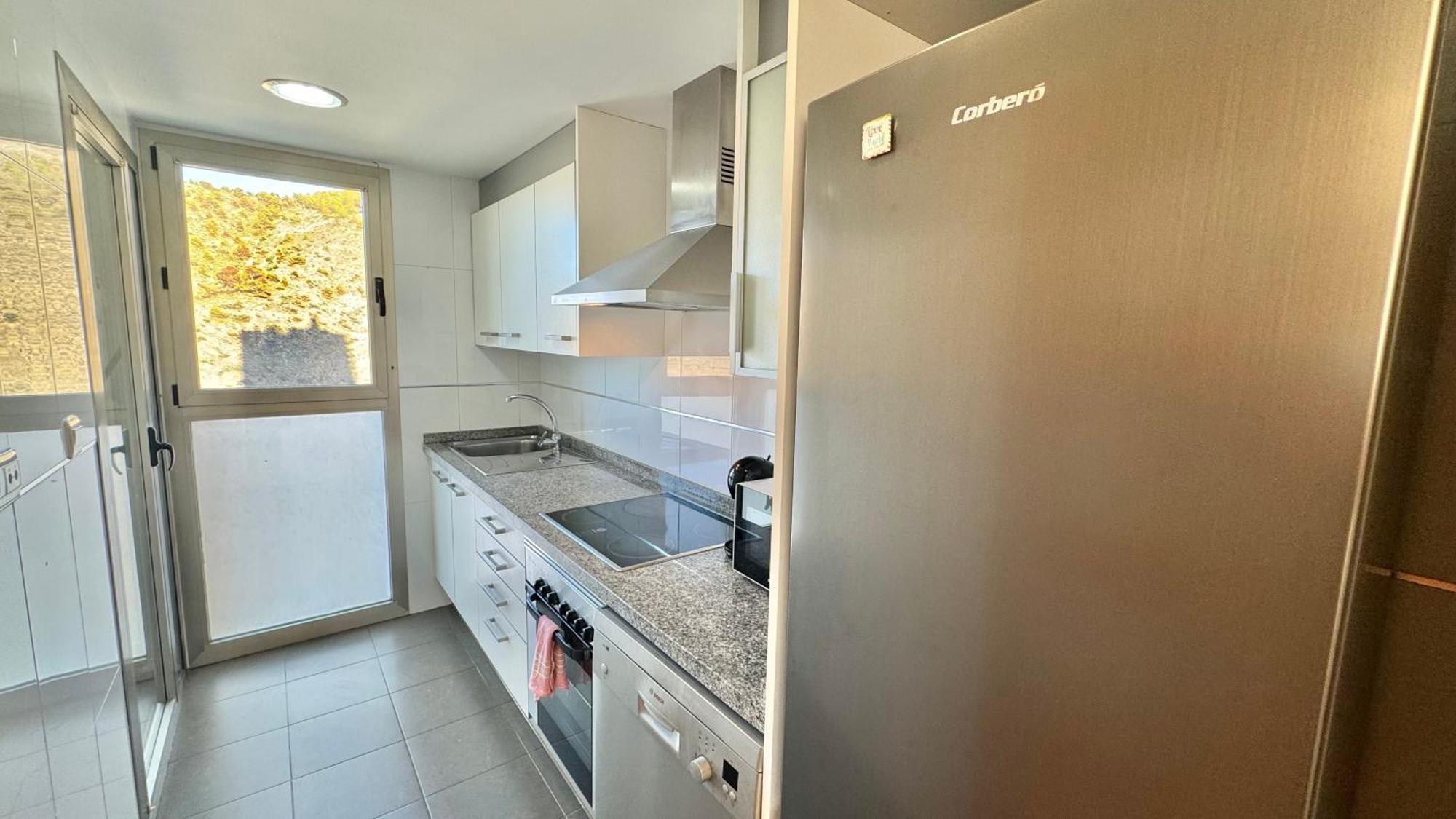 Highrise Apartment With Stunning Views From Private Balcony 85 Μπένιντορμ Εξωτερικό φωτογραφία